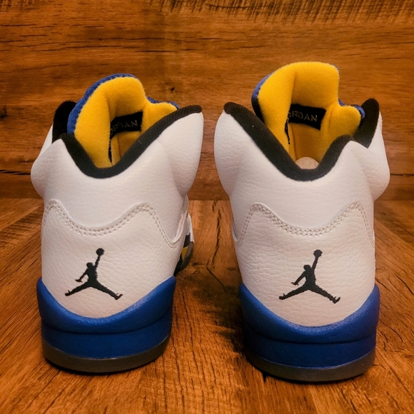 Nike Air Jordan Retro 5 Laney 2013 GS Size 6y DS 440888 189 Brand New - Picture 3 of 10